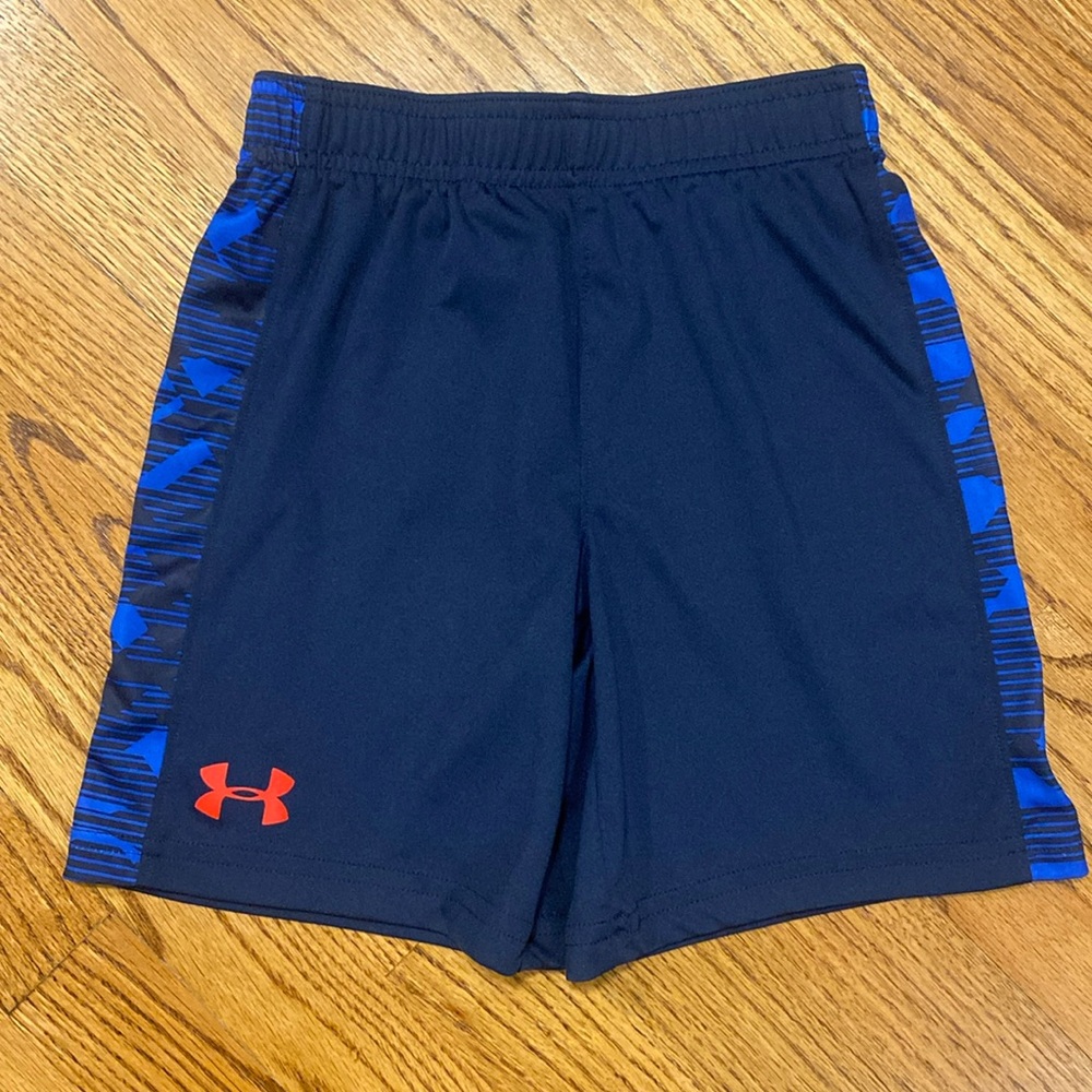 Underwood Armour boys shorts